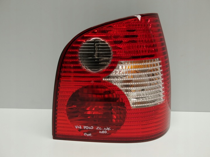 01-05R VW POLO OKULAR LICHT WKLAD HECK RECHTS 6Q6