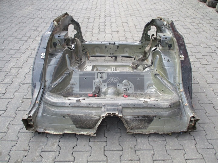 Radhaus Längsträger Gurten heck BMW 1 E87