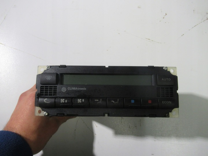 PANEL of the air conditioning AC VW PASSAT B5 3B1907044B