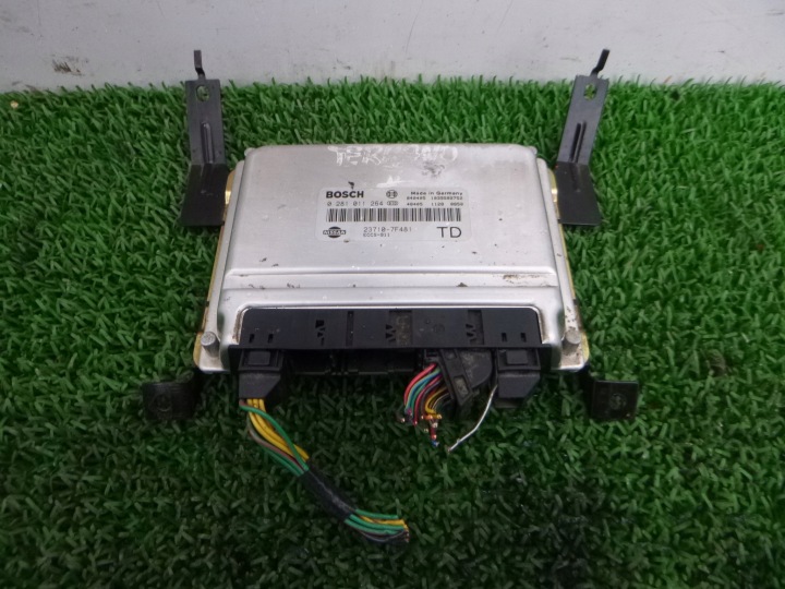 NISSAN TERRANO II computer control unit 0281011264