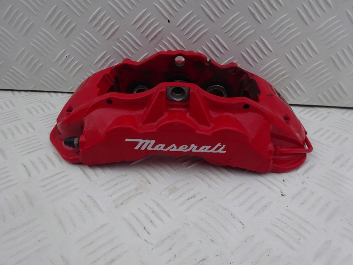 MASERATI GHIBLI ČELJUST KOČIONI DESNI BREMBO P