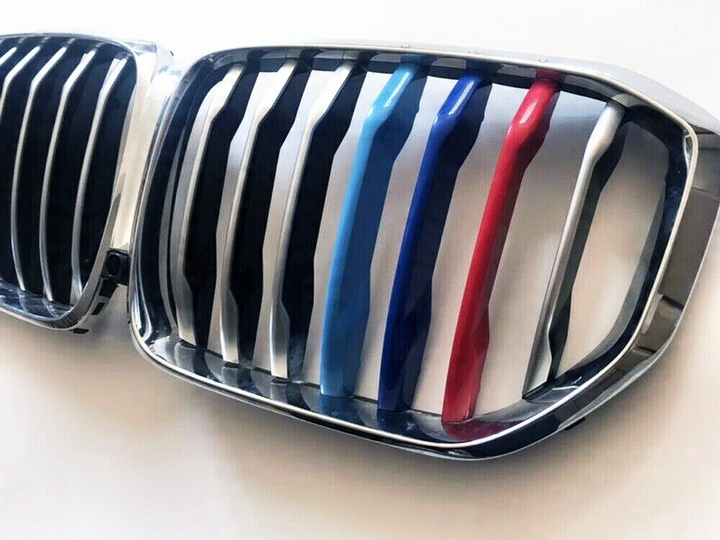 BMW x7 решетка радиатора
