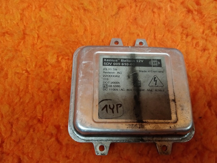 Unité de contrôle Xenon D1S Hella 5DV009610-00 Original