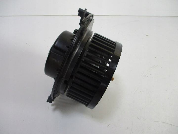 fan of the heating AUDI Q3 83A