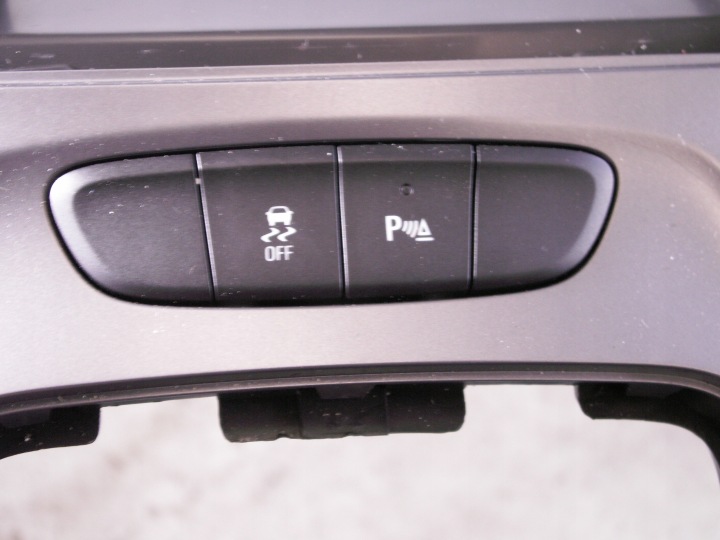 Bouton ESP 39028745 OPEL ASTRA K V 2015