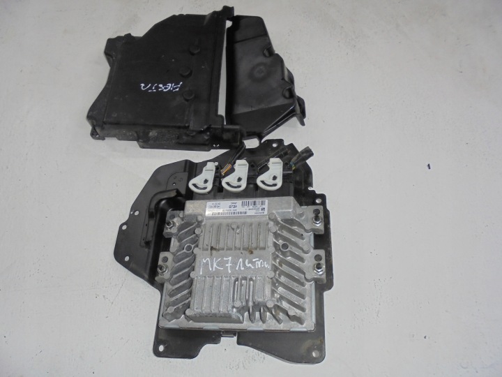 FORD FIESTA MK7 1,4 TDCI COMPUTER CENTRALINA 08>