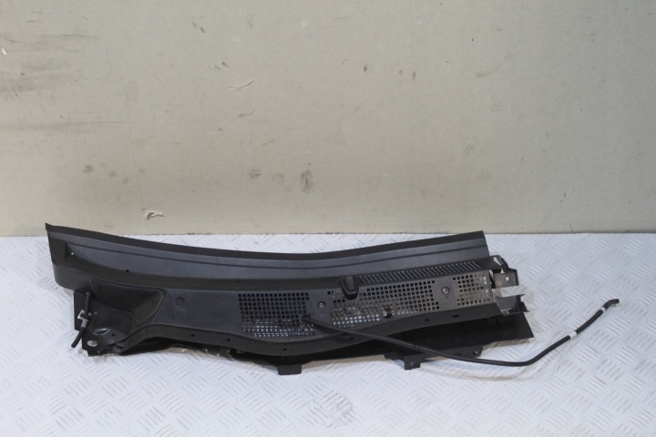 grille égouttage droit MAZDA CX5 KD