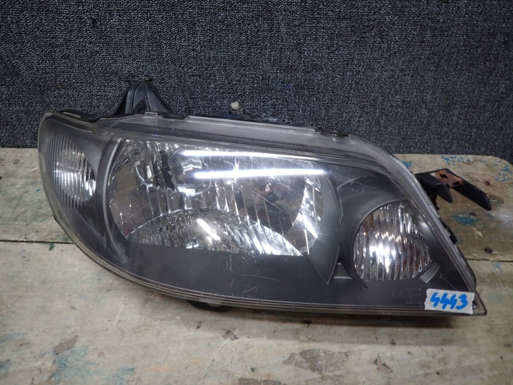 FEUX PHARE AVANT DROIT MAZDA 323F 01-03 BJ