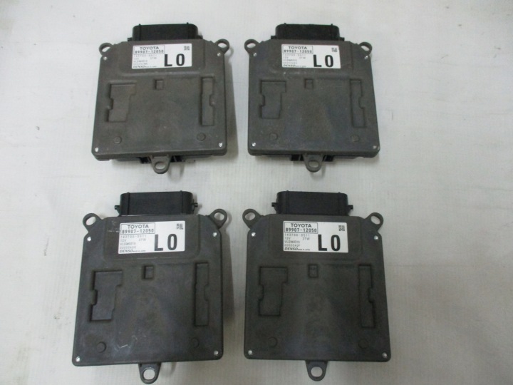 control unit led Toyota 89907- 12050 LO