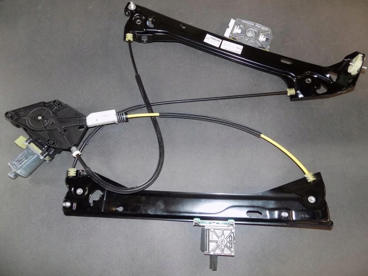 AUDI TT 8S Gestänge Fenster rechts 8S0837462