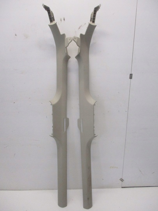 COUVERTURE TABLIER MOTEUR JUPES SKODA SUPERB 3V9 18R