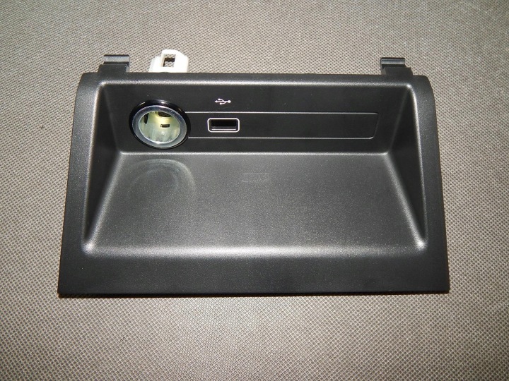 SKODA FABIA III PANEL USB ZAPALNICZKA 6V0857367B