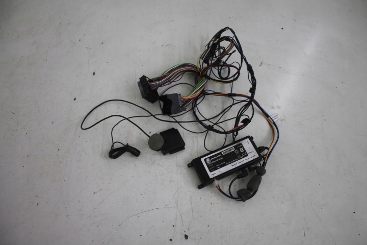 module ADAPTER BLUETOOTH 000051473C VW POLO 6R