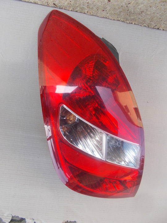 LICHT HECK HINTEN LINKS HYUNDAI I20 08-12