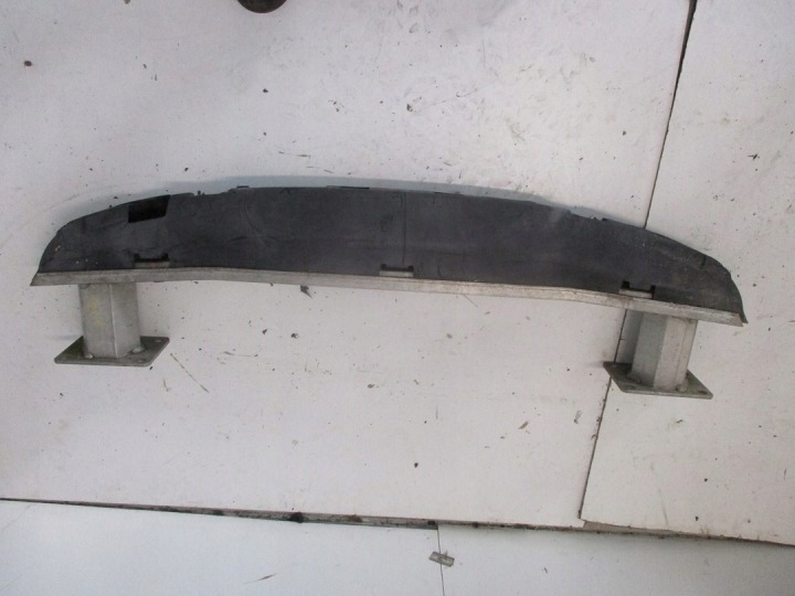 výztuha dolní nárazníku Citroen C4