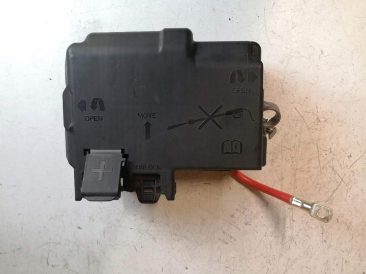 Borne Positif Boîte OPEL MERIVA B 13362765TQ