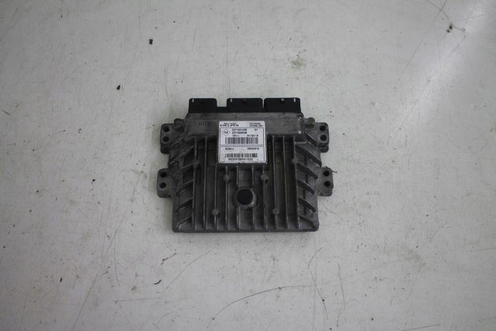 COMPUTER DES MOTORS 237100120R RENAULT MEGANE III 1.5