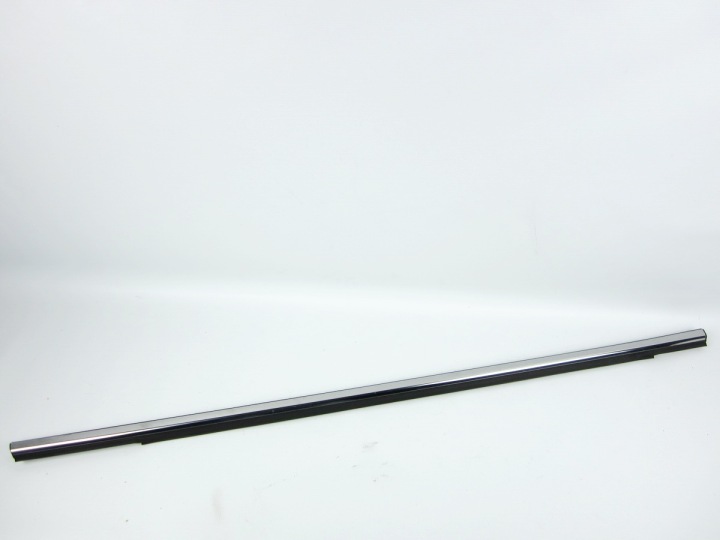 moulding under the window door rear left Hyundai IX55