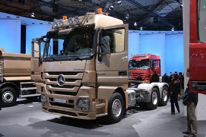 Actros 2563