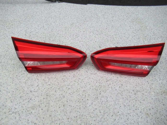 FORD FOCUS MK4 HB H/B light right ORG. LADNA