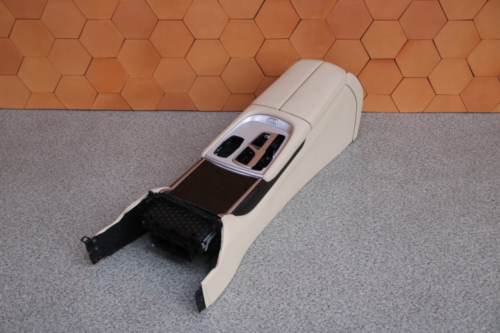 BMW G11 G12 - TUNEL bracciolo CANBERRABEIGE