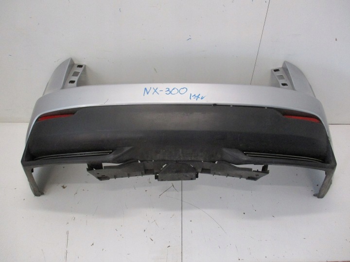 Stoßstange Lexus NX300 NX 300 17R heck hinten