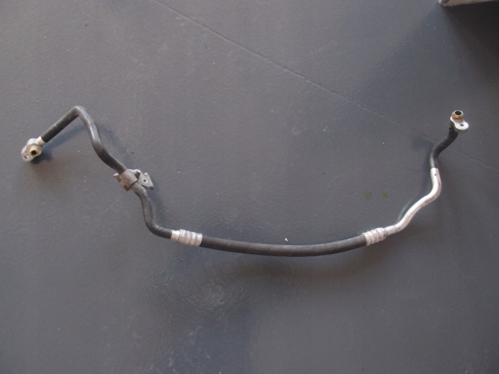 hose of the air conditioning AUDI A8 D3 4.0 TDI 4E0260701AH