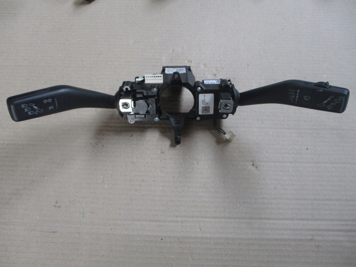 steering wheel lever Vw Golf VI 5K0953501BG