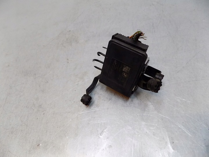 BMW F31 F30 F20 F32 PUMPE ABS DSC 6875559 6881173