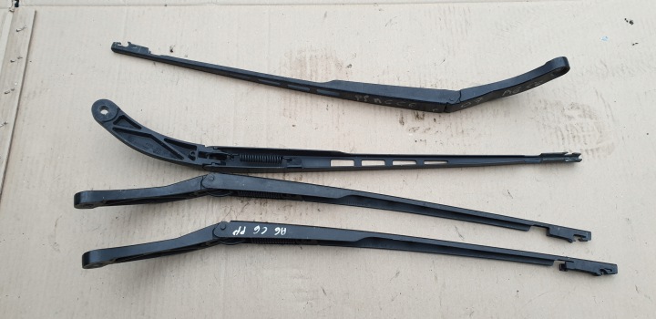 ramínko kar přední pravé AUDI A6 C6 2004-2008 4F1955410