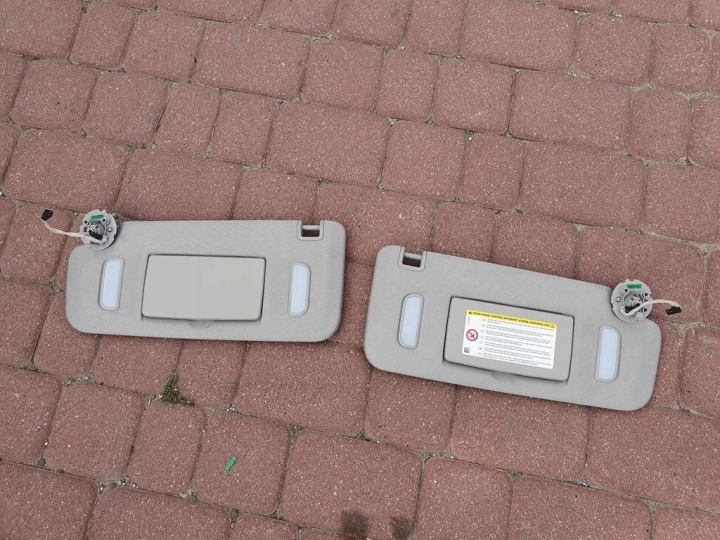 suncobran vizir desni suvozača Opel Zafira C