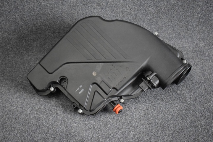 Boîte Filtre PRZEPLYWKA BMW 5 F07 F10 F11 5.0