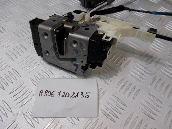 VW CRAFTER de la Serrure kaseta de la serrure Portière Gauche Avant Chauffeurs orygina A9067202135