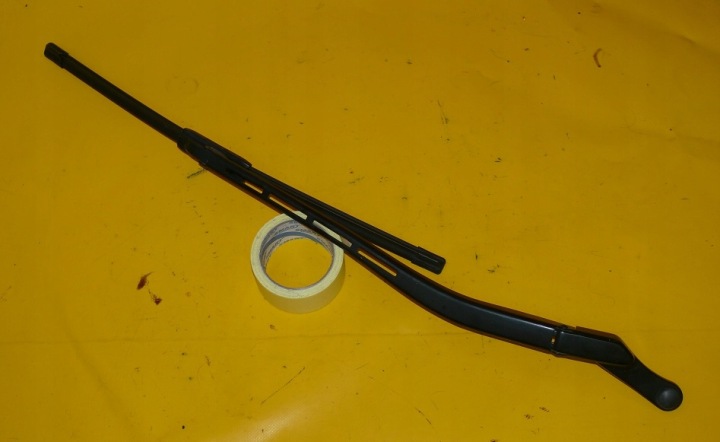 arm PIORO of a wiper right front AUDI A6 C5 FL