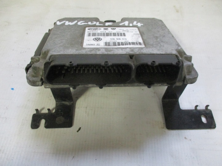 control unit of the engine VW Golf 1,4 16V 036906014