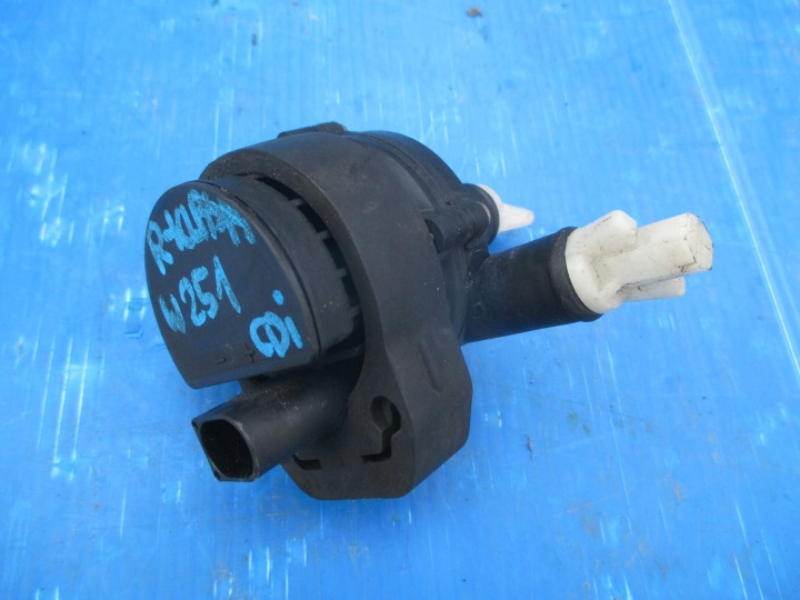 POMPE CIRCULATION D’EAU MERCEDES R-KLASA W251