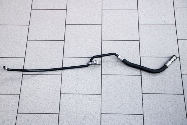 BMW E81 E87 N45 N46 Ölleitung Getriebe 7559846