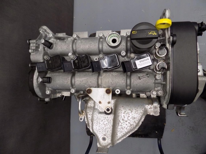 VW GOLF VII 7 1.4 TSI Motore MOTOR RIVESTIMENTO MONTANTE CHP 12KM