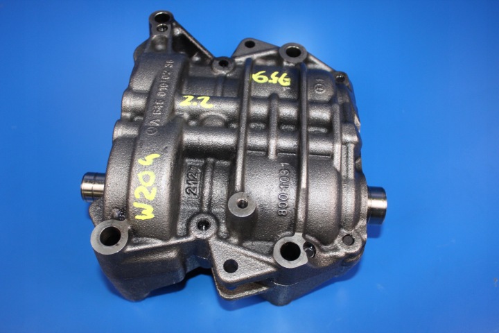 W204 W211 VITO 2.2 CDI oil pump