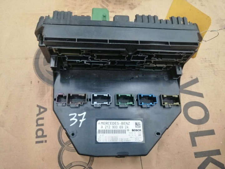 modulo SAM MERCEDES E-KLASA W212 FUSE BOX