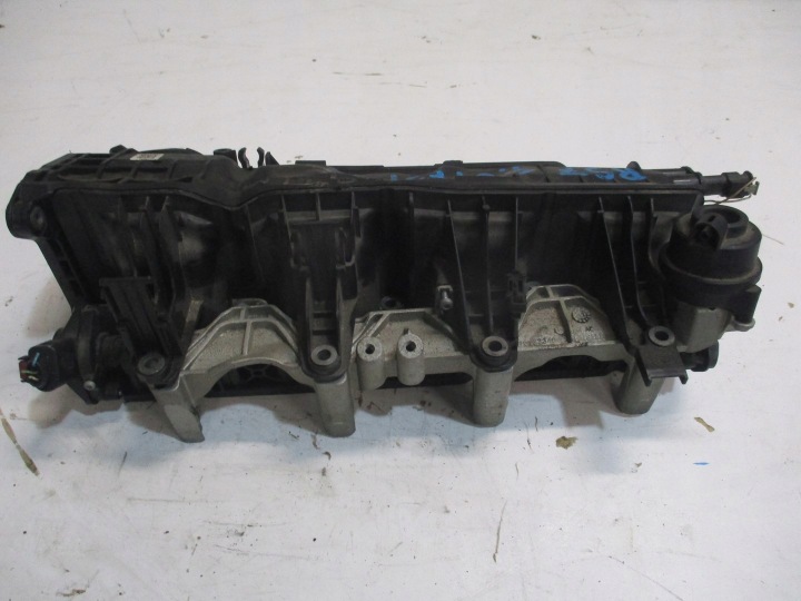 intake manifold AUDI RS7 4,0TFSI 079133109