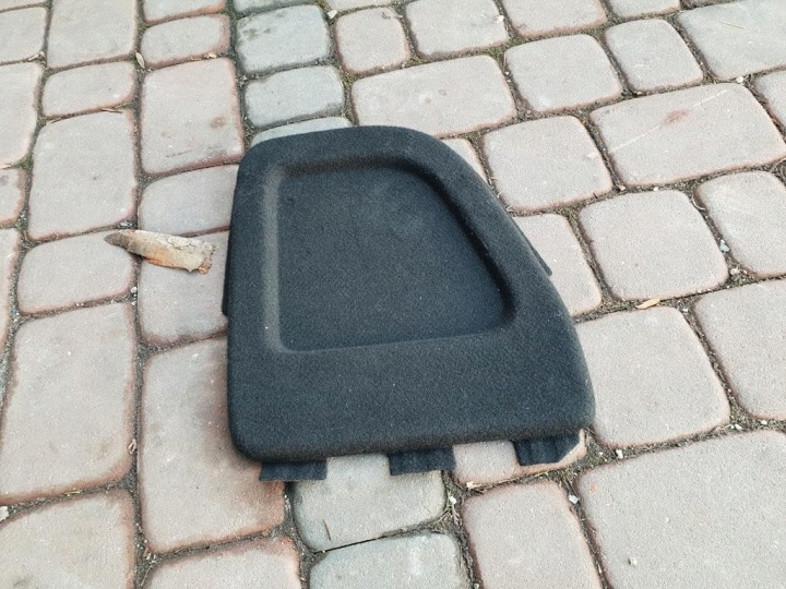 Obal Kryt kufra záslepka Opel Astra K V