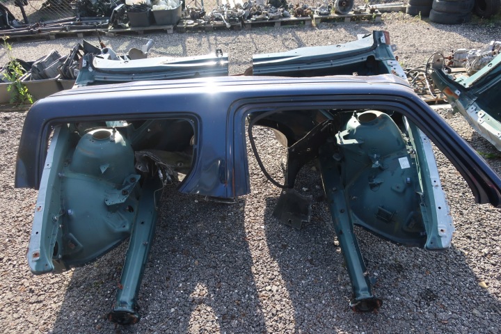 Stlpik pravý strecha SUZUKI JIMNY LIFT EUROPA
