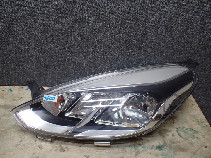 light front left FORD FIESTA MK8