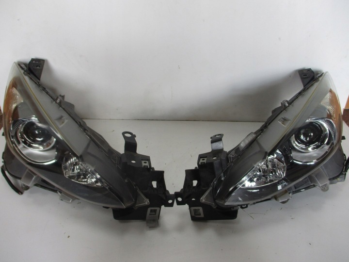 light lights reflektor Mazda 3 15R