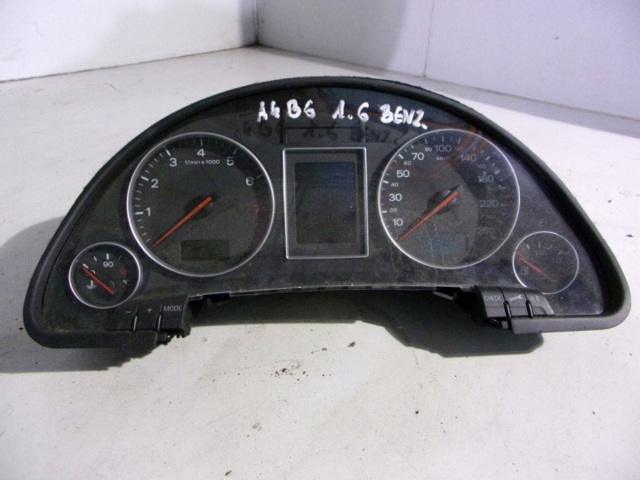 Audi A4 B6 budíky budiky 1.6 Benzín