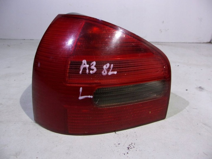 Audi A3 8L 3D Licht links heck hinten