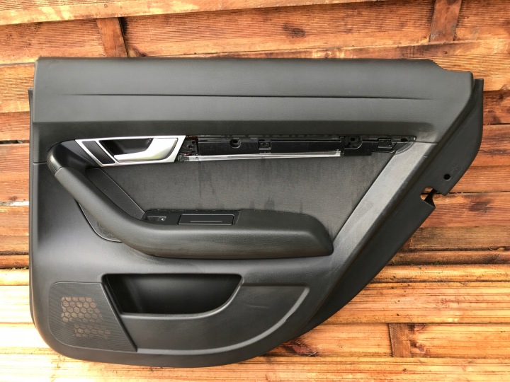 AUDI A6 C6 Laterale / lato PANNELLO PORTA PORTIERA Destra posteriore EU 0106