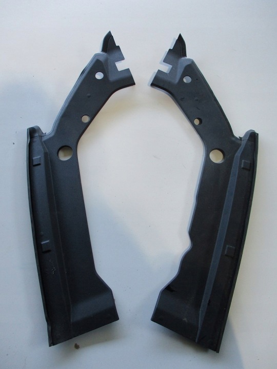 cover below fender of a fender AUDI A8 4N0