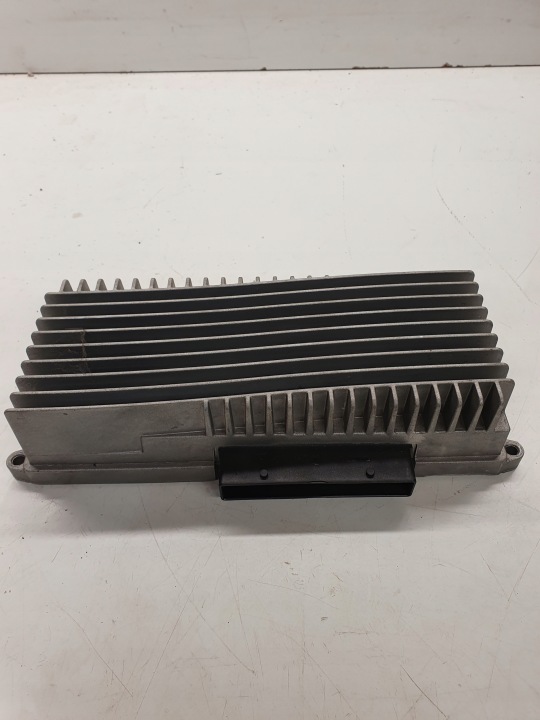 amplifier AUDIO AUDI A4 B8 A5 Q5 8R0035223